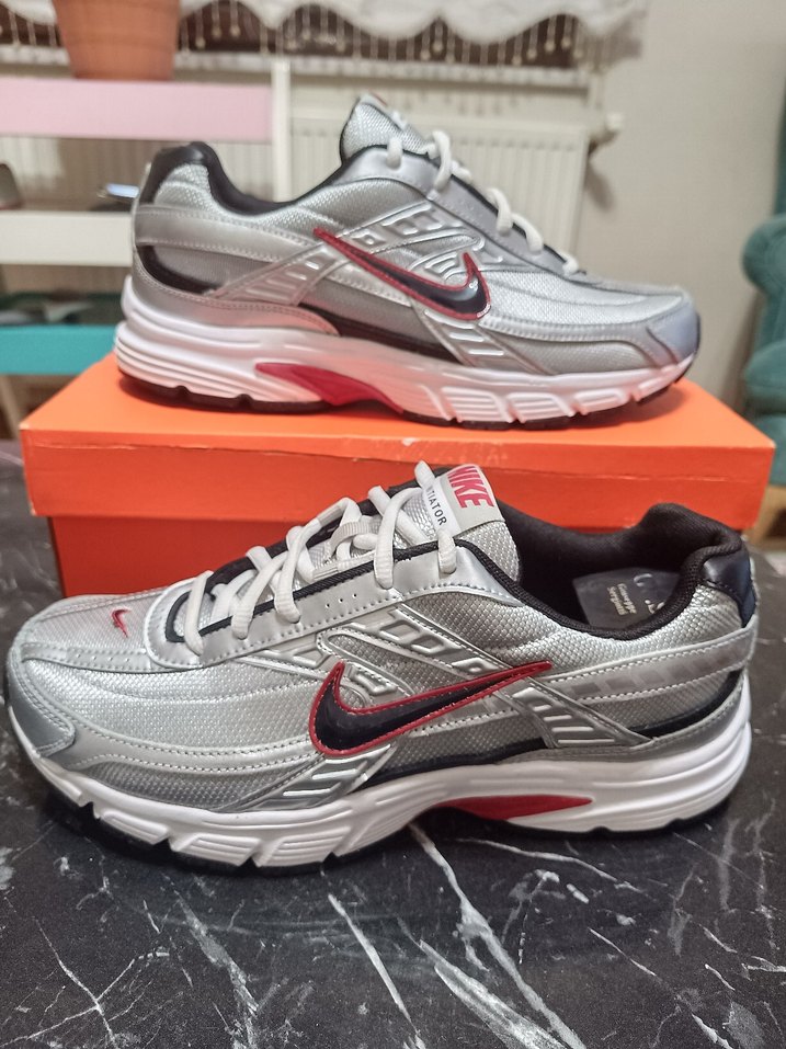 Nike initiator Orjinal sıfır gibi üründür - Görsel 2