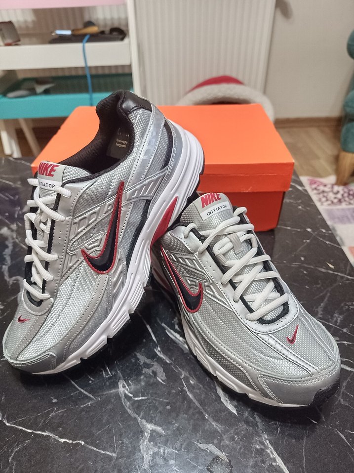 Nike initiator Orjinal sıfır gibi üründür - Görsel 5