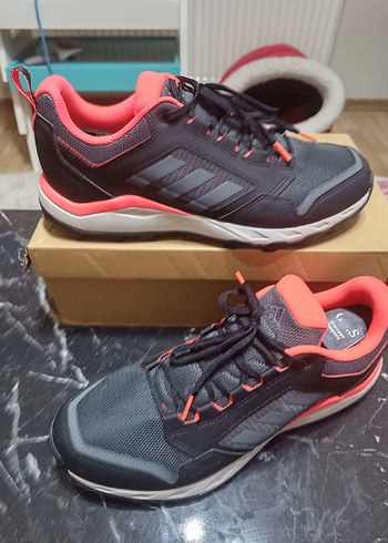 Adidas tracerocker 2 Orjinal sıfır kutulu ürün sadece denendi - Görsel 5