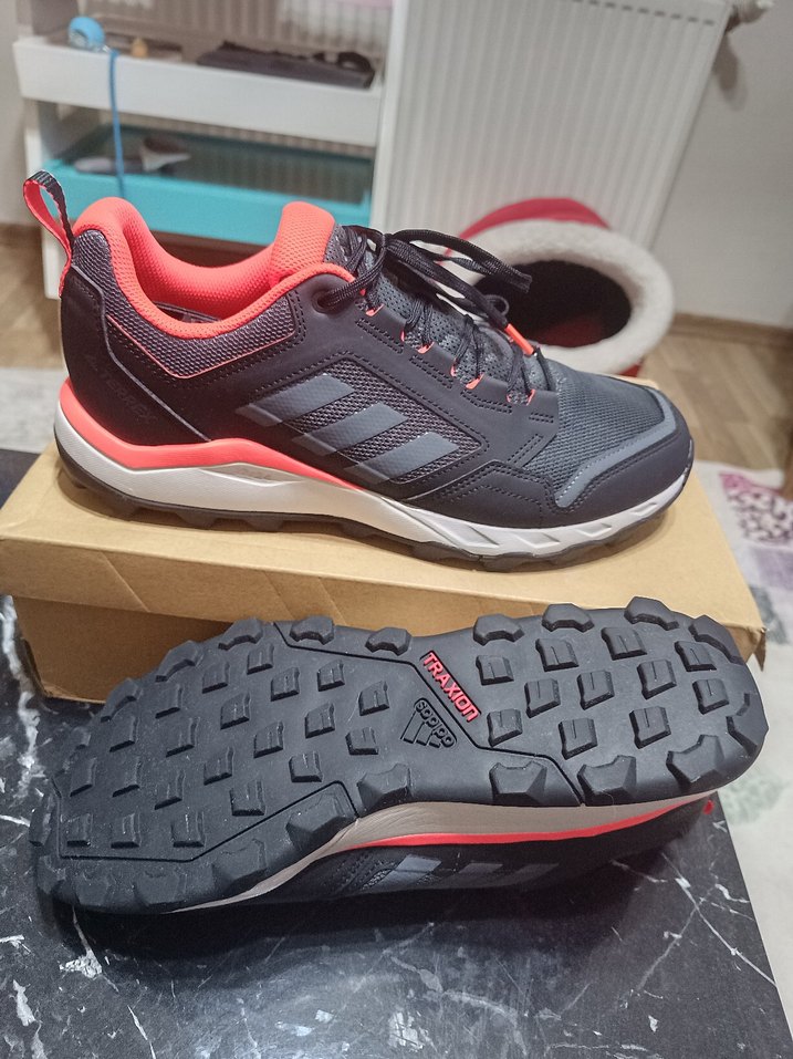 Adidas tracerocker 2 Orjinal sıfır kutulu ürün sadece denendi - Görsel 4