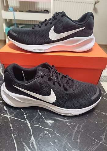 Nike Revolution Orjinal sıfır kutusunda üründür - Görsel 7