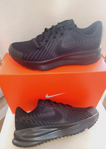41 Beden Nike Run Defy orjinal sıfır kutulu