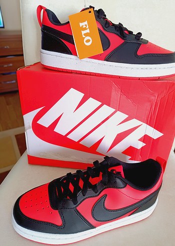 Nike Court brought orjinal sıfır kutusunda