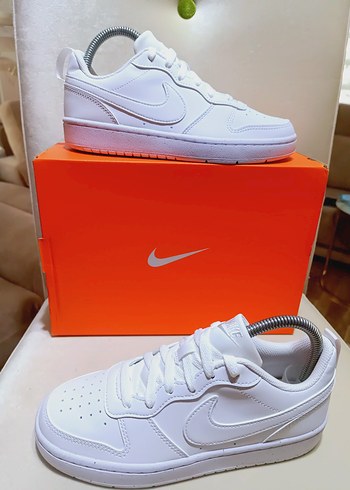 Nike Nike courth brough Orjinal sıfır ürün
