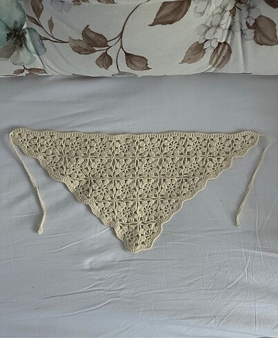 Beden Kroşe örgü bandana