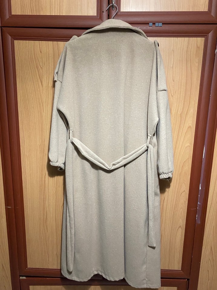 Bej Kadın Uzun Düğmeli Kaban - Görsel 2