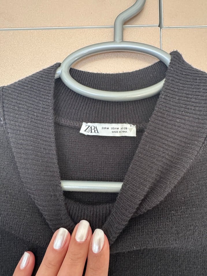 Siyah Kısa Kollu Midi Elbise - Görsel 2