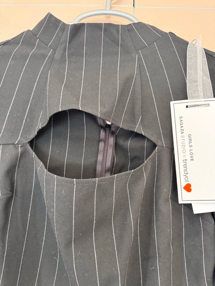 Kadın Gri Çizgili Midi Blazer - Görsel 2