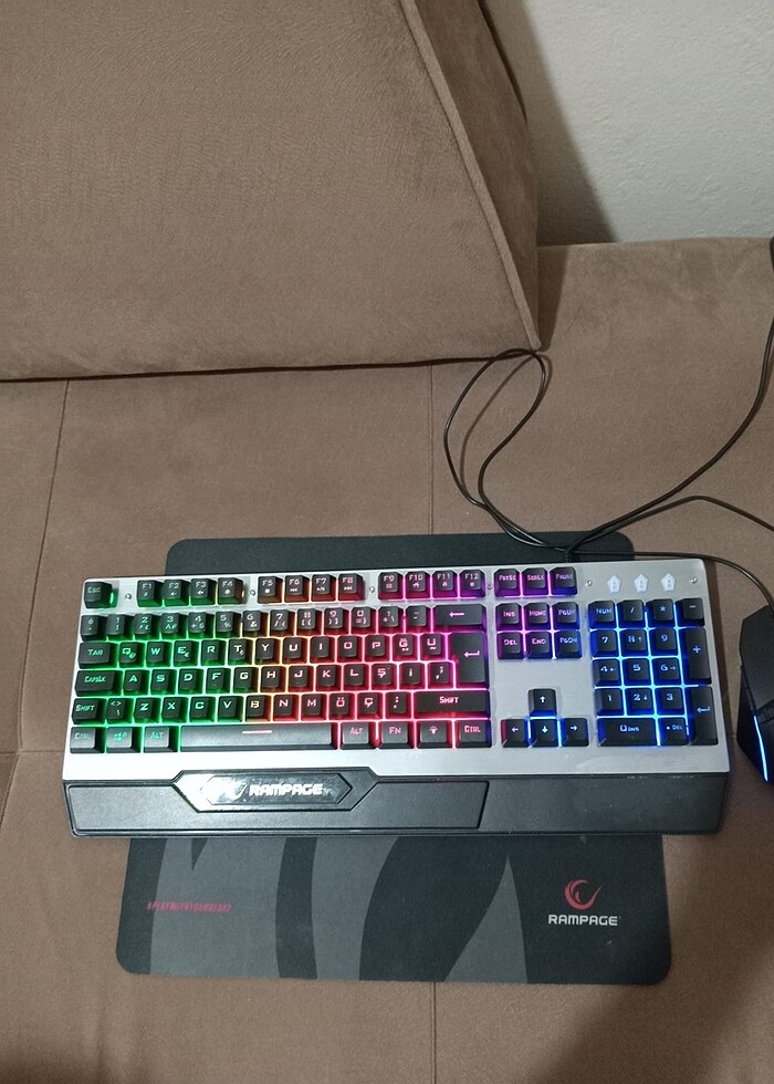 Oyuncu klavyesi - Görsel 2