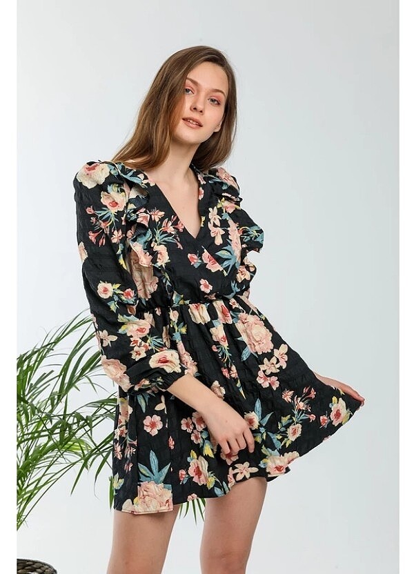 Kolu vatkalı kruvaze yaka çiçekli elbise  - Görsel 2