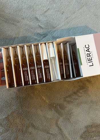 Lierac Phytolastil Çatlakları Gidermeye Yardımcı Ampul 20x5 ml - Görsel 4