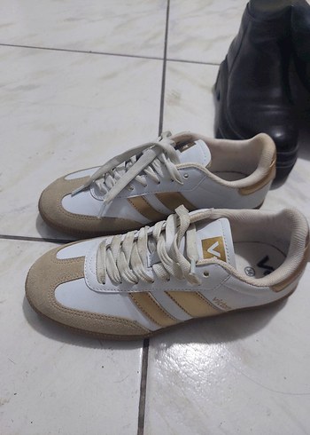 Beyaz Kadın Spor samba tarz - Görsel 2