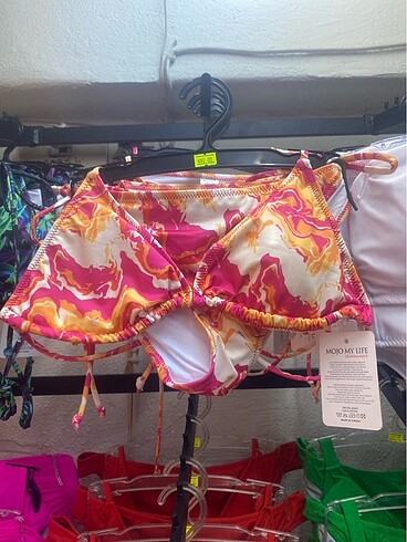 Dijital desen üçgen bikini