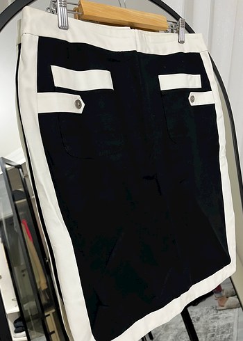 Desenli Beyaz Siyah Kadın Blazer-Etek Takım - Görsel 3