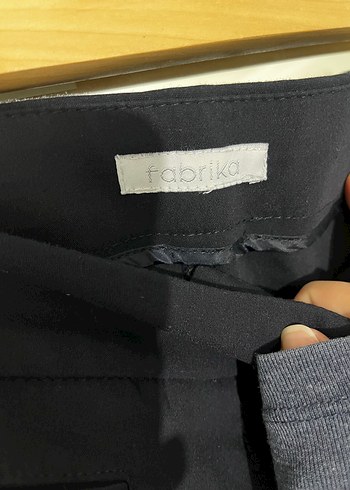 Kadın koyu lacivert Pilili Kumaş Pantolon - Görsel 3