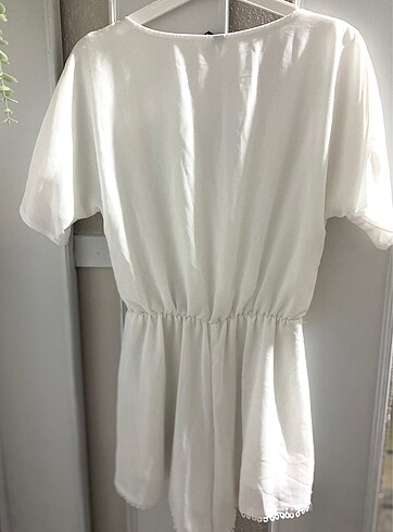 Beyaz kısa tulum - Görsel 3