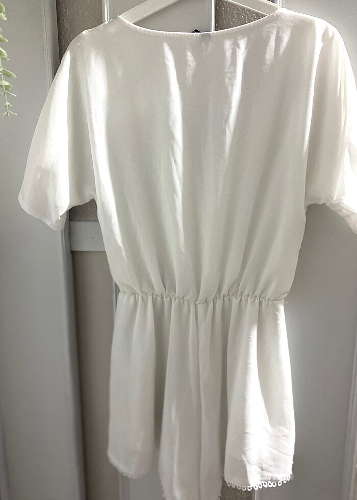 Beyaz kısa tulum - Görsel 3