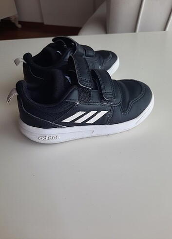 26 Beden Adidas ayakkabı