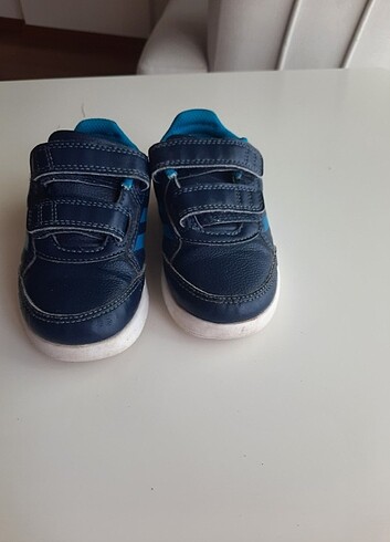 23 Beden Adidas ayakkabı