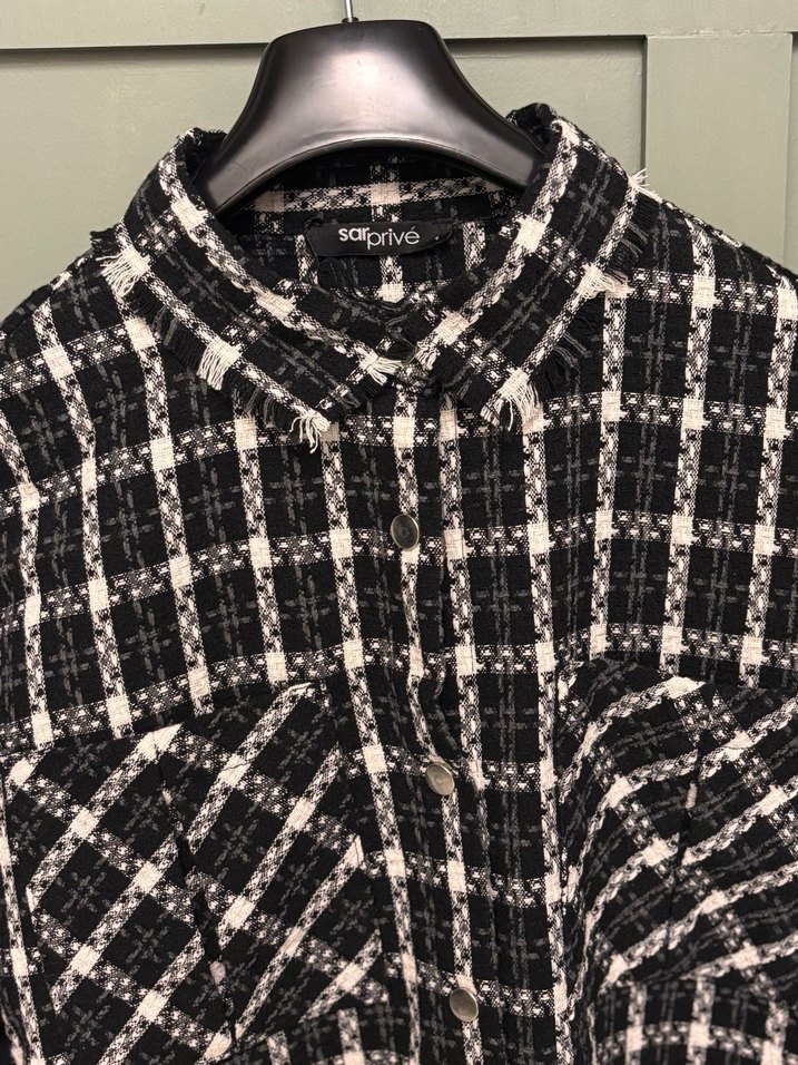 Uzun Kollu Siyah Kareli Kadın Gömlek - Görsel 2