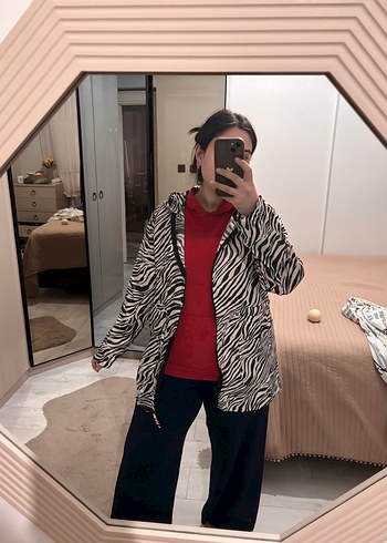 Zebra Desenli yağmurluk - Görsel 2