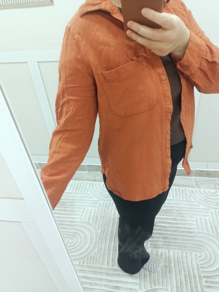 Düğmeli Uzun Kollu Bej Keten Gömlek - Görsel 3