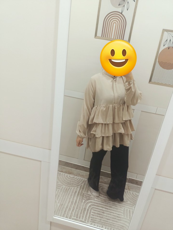 Bej Mini Kadın Tunik Fırfırlı Yüksek Yaka - Görsel 2