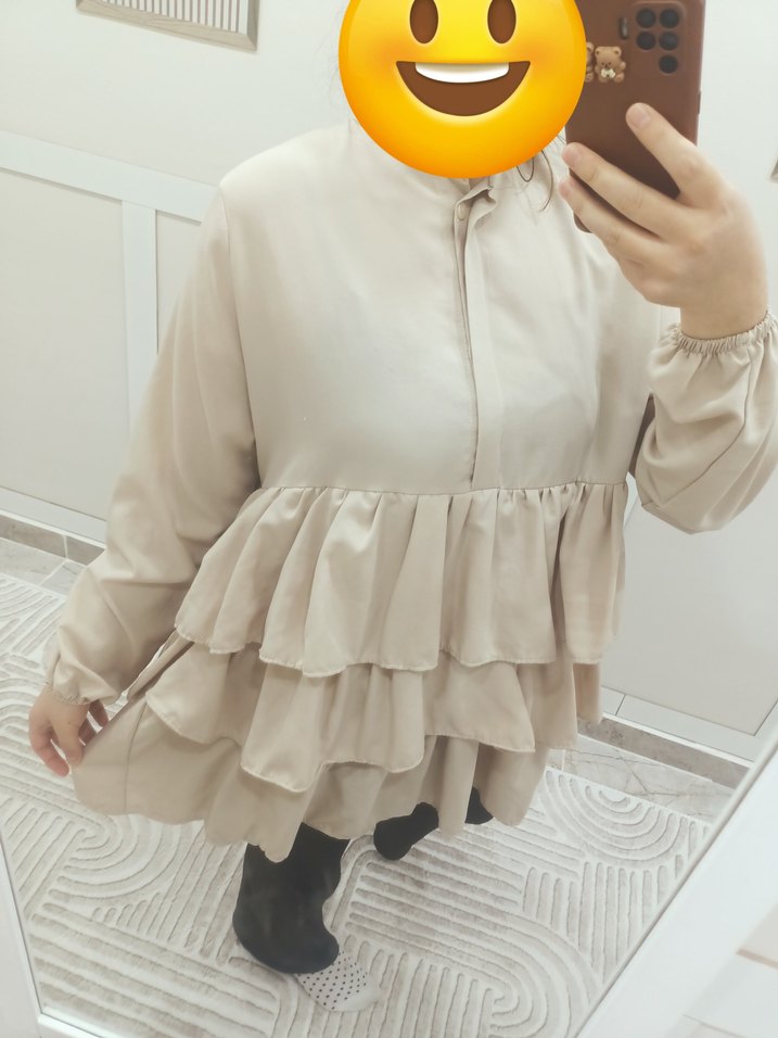 Bej Mini Kadın Tunik Fırfırlı Yüksek Yaka - Görsel 3