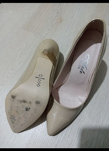 37 Beden Stiletto