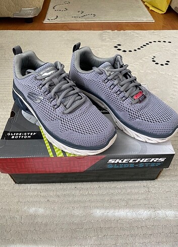 42 Beden gri Renk SKECHERS Glide Step Ayakkabı