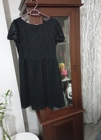 Mango Siyah dantelli elbise