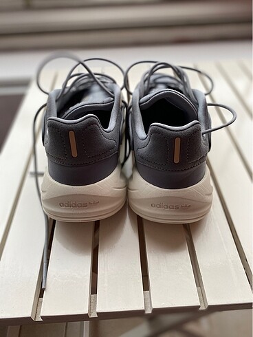 40,5 Beden gri Renk Adidas ozelia spor ayakkabı