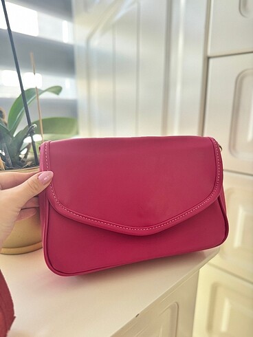 Pembe Askılı El Çantası