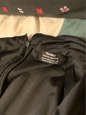 m Beden siyah Renk Bershka special edition siyah kadife tulum