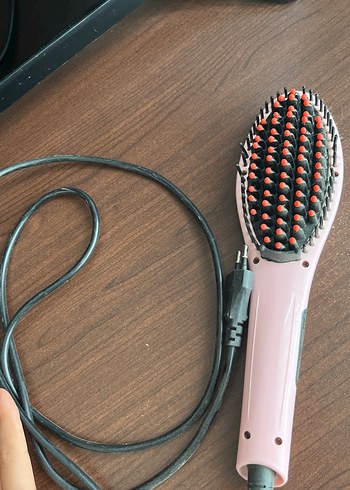 Diğer Pembe Elektrikli Saç Düzleştirici Fırça