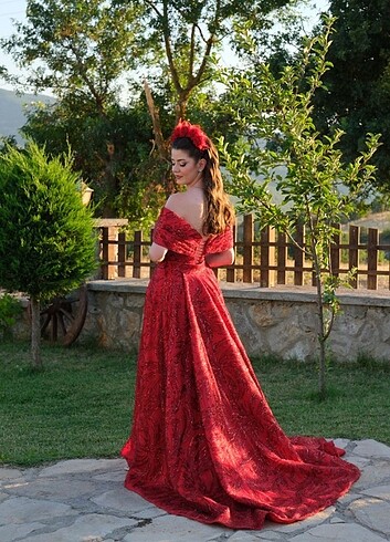 m Beden kırmızı Renk Kırmızı Kına Elbisesi