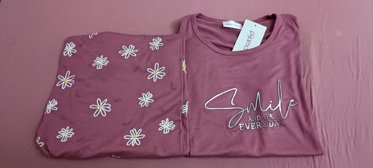 Pembe Çiçek Desenli Kısa Kollu #Kadın Pijama Takımı - Görsel 2