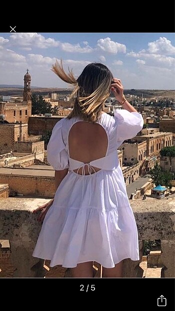 Zara Zara beyaz sırtı açık elbise