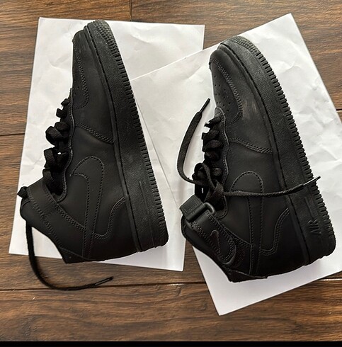 Nike çocuk bot