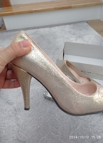 36 Beden ten rengi Renk Pudra stiletto simli ayakkabı
