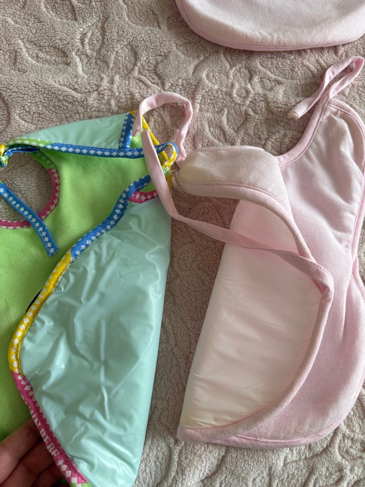 Nakışlı Pembe Bebek Önlüğü - Görsel 2