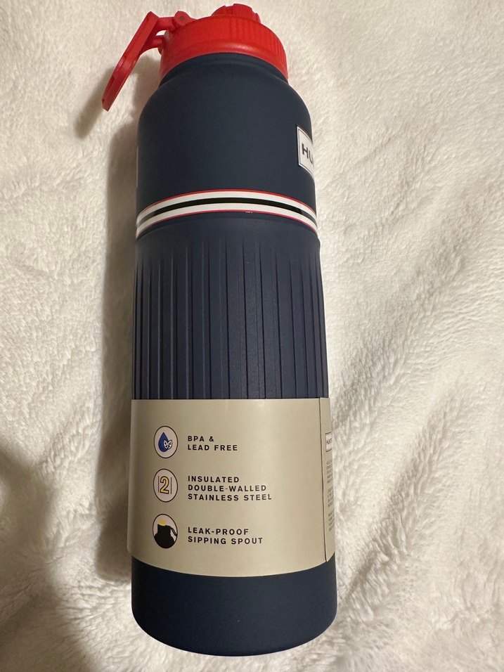 Hunter lacivert termos 
Tutma yeri silikon olarak tasarlanmıştır - Görsel 2