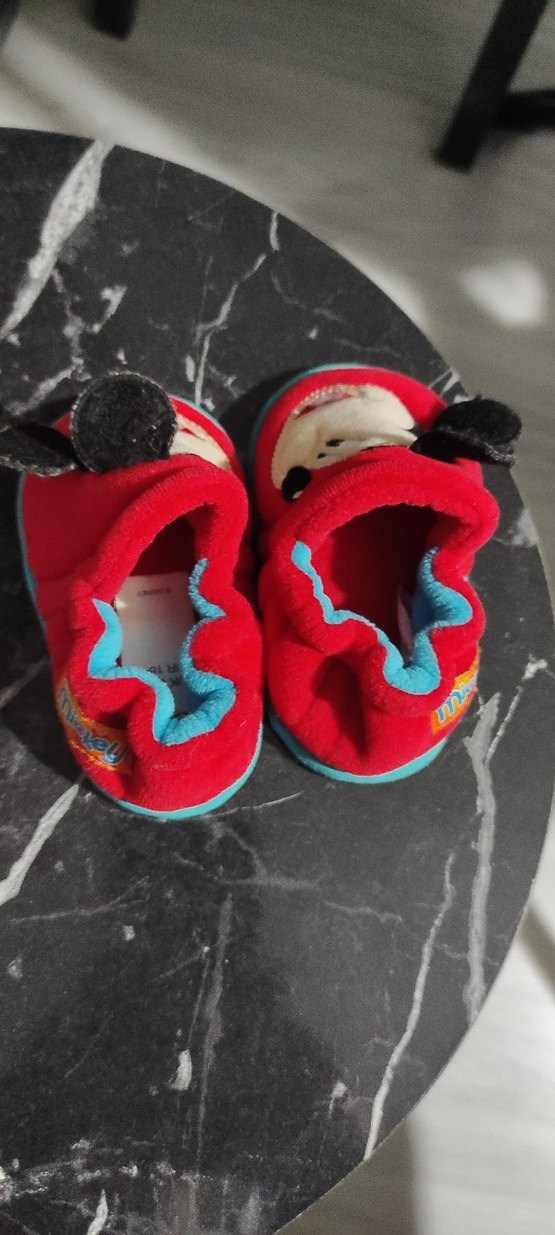 Kırmızı Erkek Bebek Pop Kültür Nakışlı Ev Ayakkabısı - Görsel 3