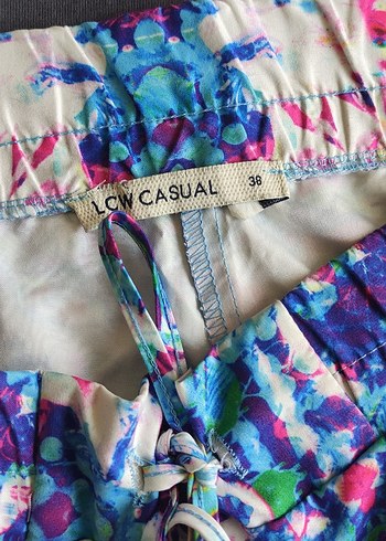 Renkli Batik Desenli Bol Kesim Hamile Şortu - Görsel 3