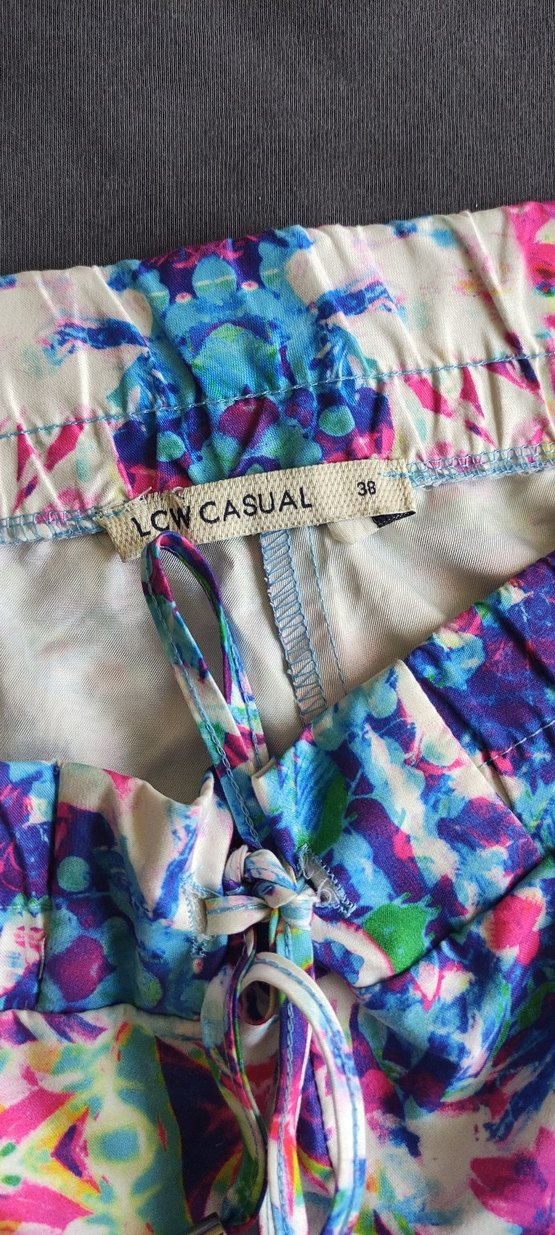 Renkli Batik Desenli Bol Kesim Hamile Şortu - Görsel 3