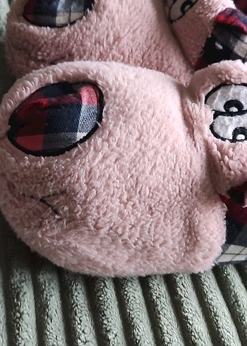 Kızlar için düğmeli pembe sıcak terlik - Görsel 4