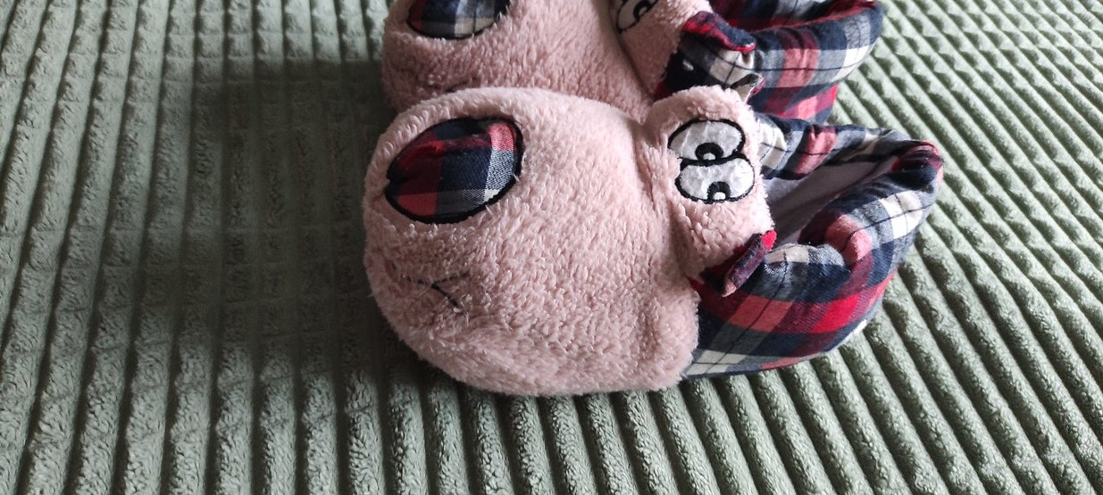 Kızlar için düğmeli pembe sıcak terlik - Görsel 4