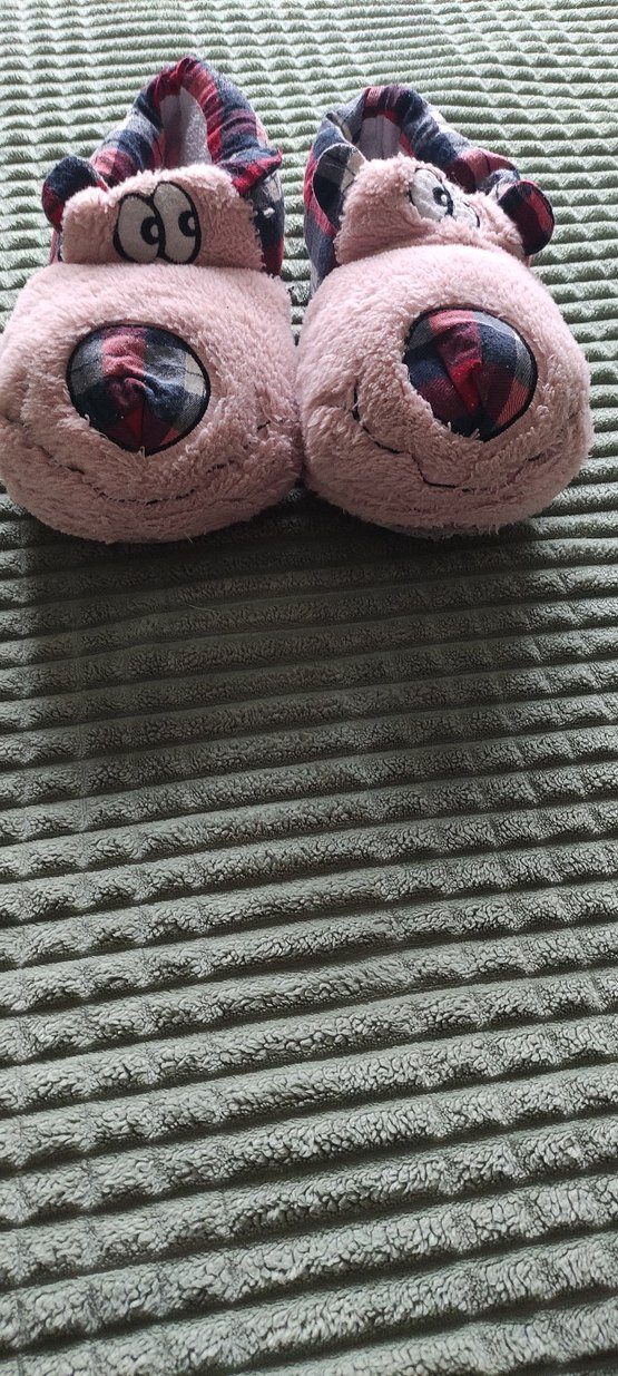 Kızlar için düğmeli pembe sıcak terlik - Görsel 3