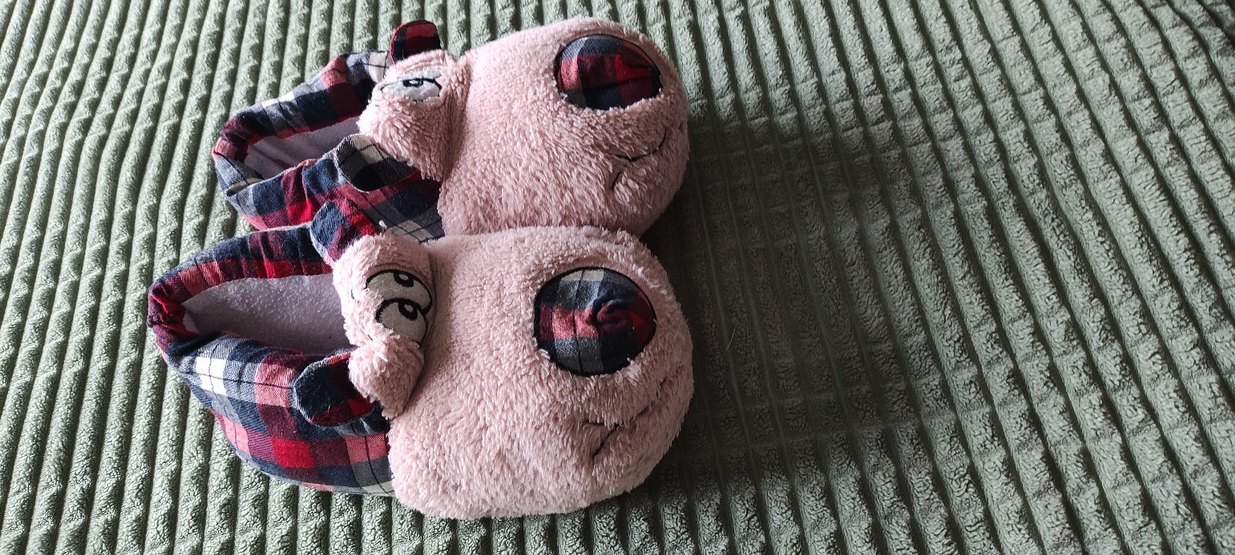 Kızlar için düğmeli pembe sıcak terlik - Görsel 2