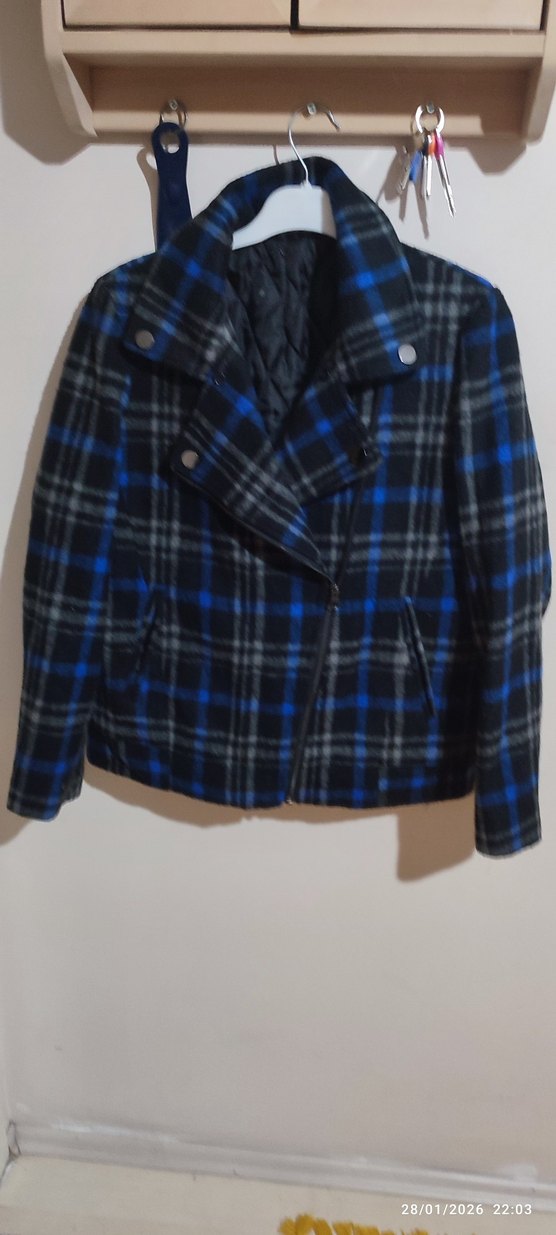 Mavi Ekose s ve m beden olur astarda ufak bir defovar gozukmuyor - Görsel 3